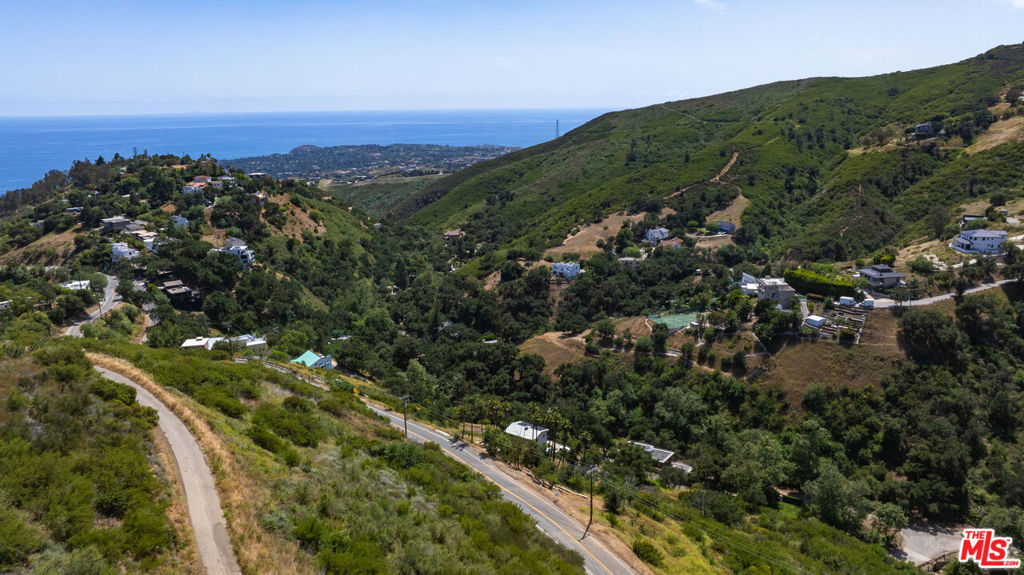 4015 Latigo Canyon Road Property Photo 5