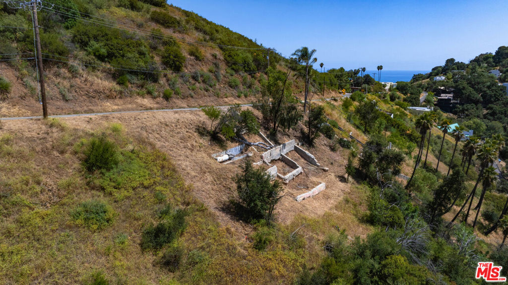 4015 Latigo Canyon Road Property Photo 6
