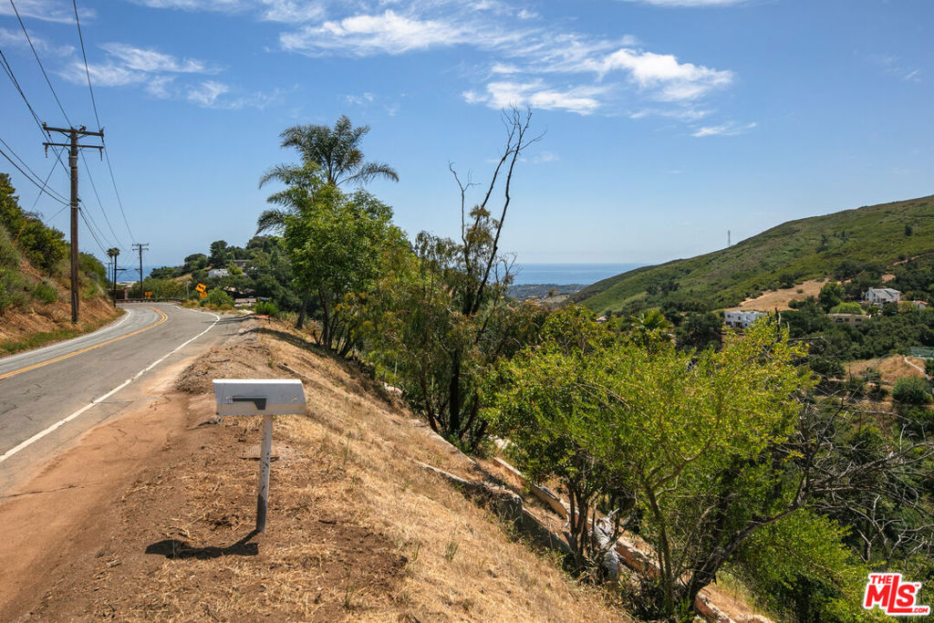 4015 Latigo Canyon Road Property Photo 8