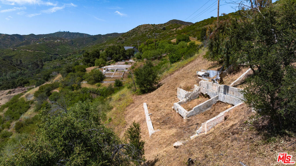 4015 Latigo Canyon Road Property Photo 13