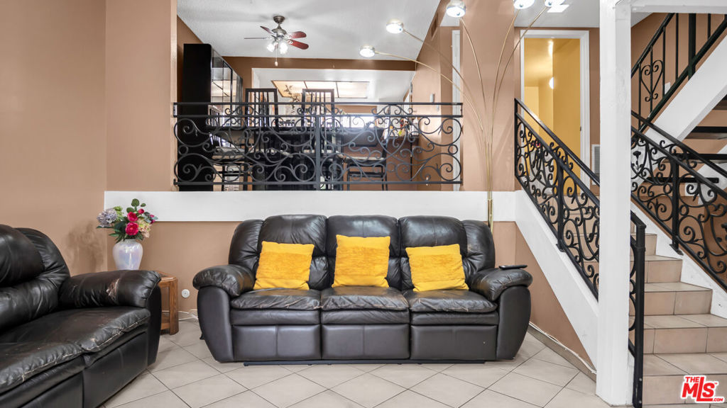 13567 Valerio Street C Property Photo 6