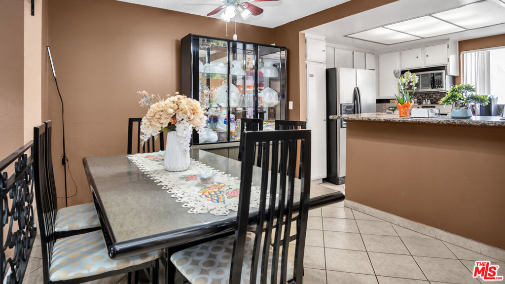 13567 Valerio Street C Property Photo 7