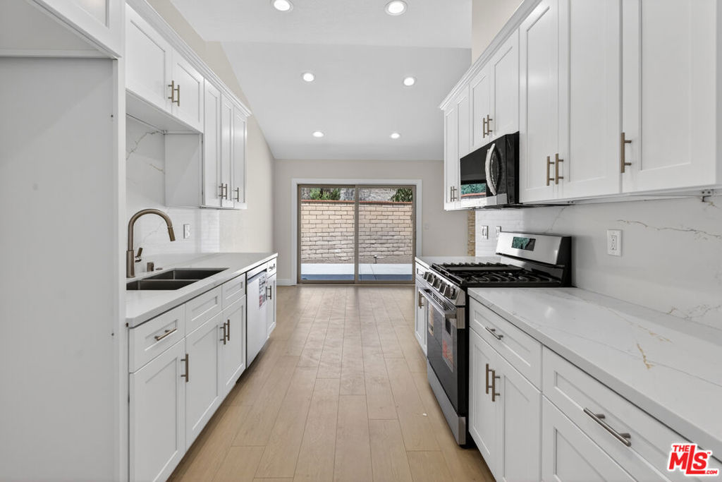 31076 Via San Vicente Property Photo 8