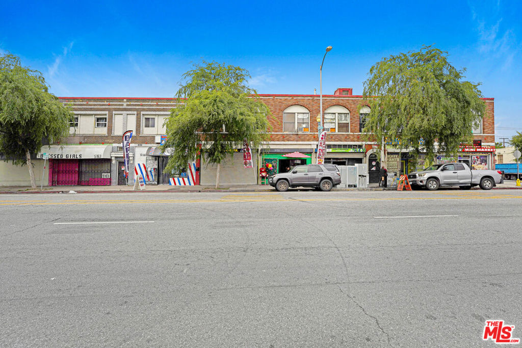 5151 S Vermont Avenue Property Photo 14