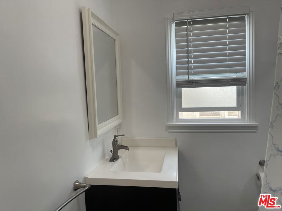 1145 5th Avenue 7 Property Photo 9