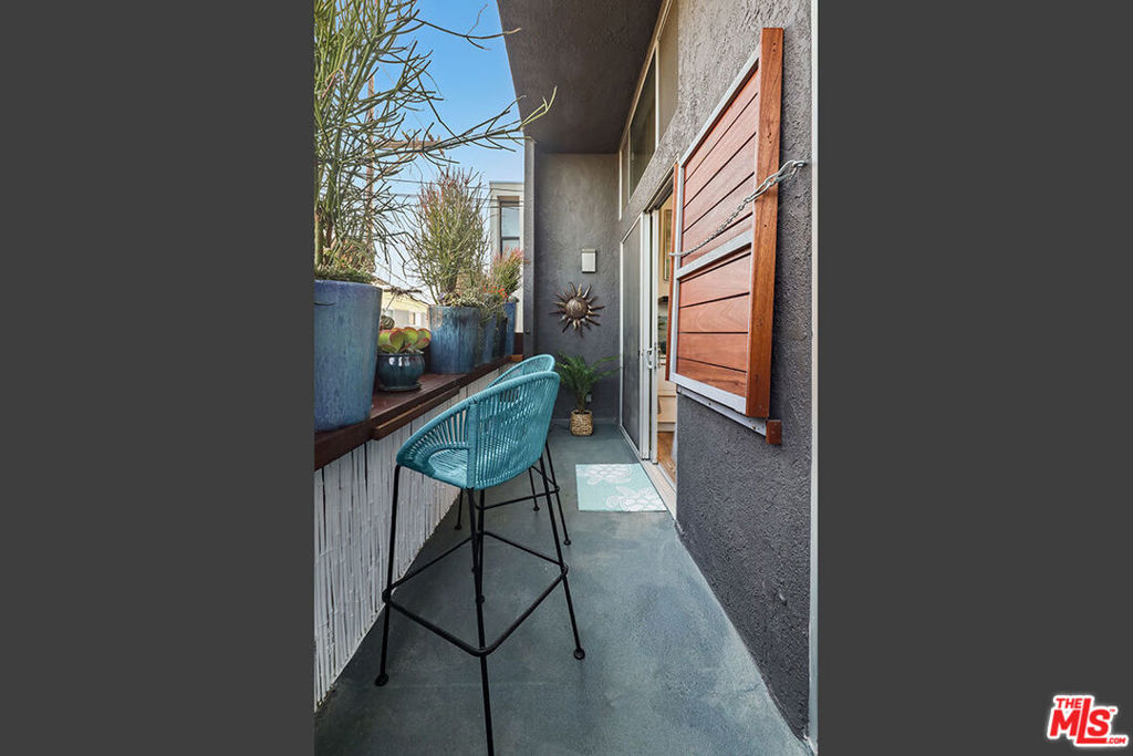 472 Rosecrans Avenue Property Photo 20