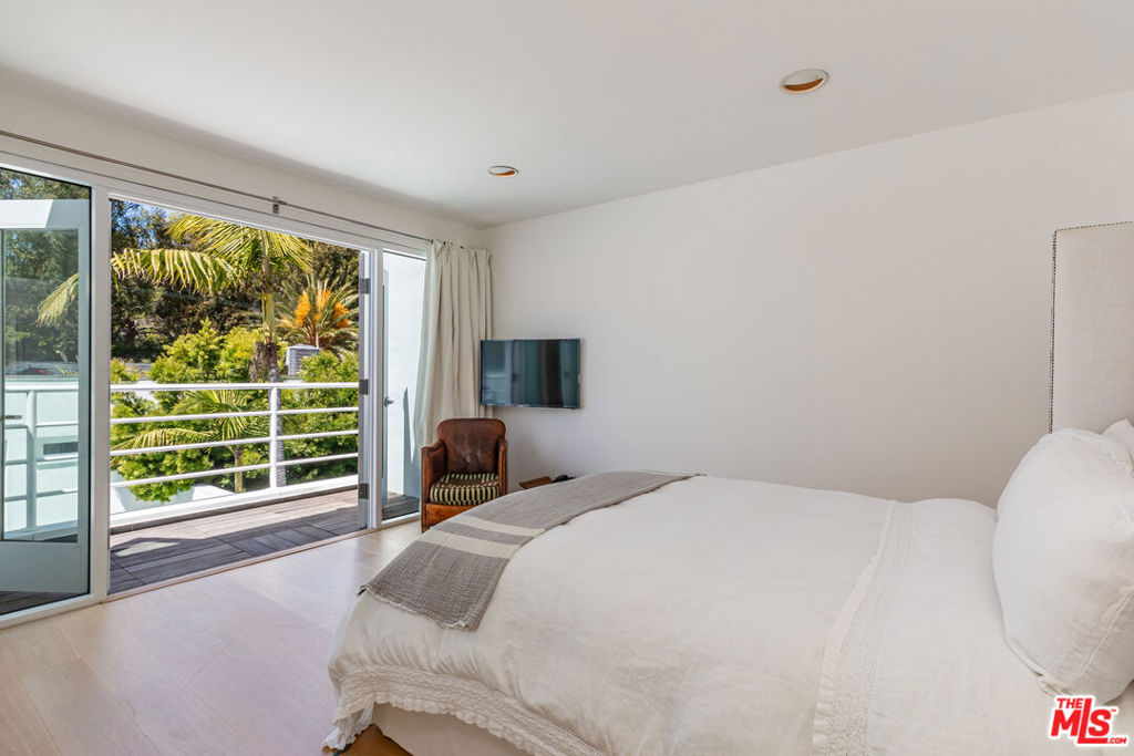 27428 Pacific Coast Highway Property Photo 32