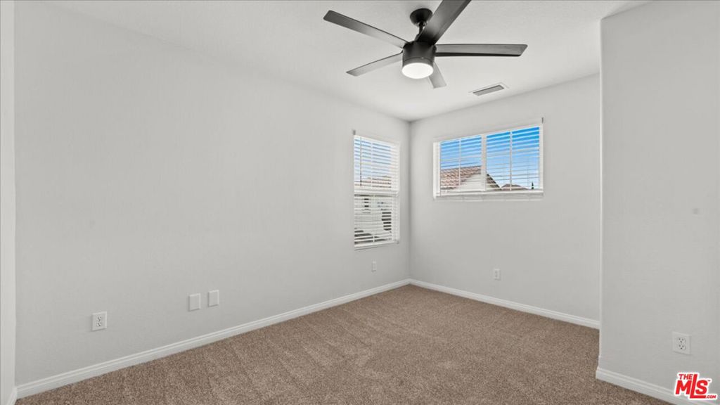 3608 W Chapman Lane Property Photo 25