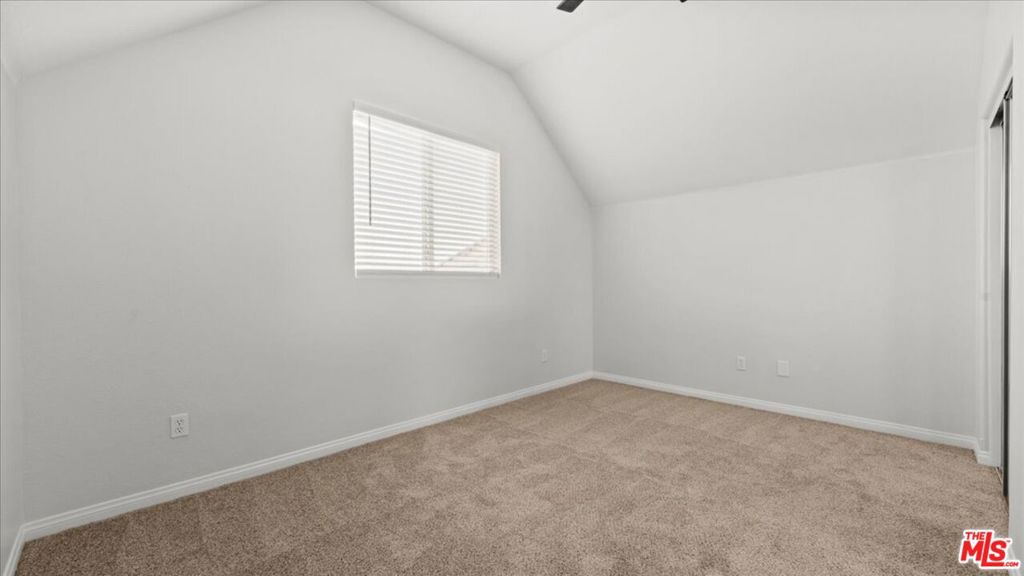 3608 W Chapman Lane Property Photo 29