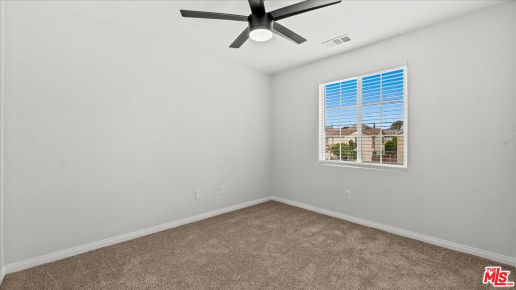 3608 W Chapman Lane Property Photo 32