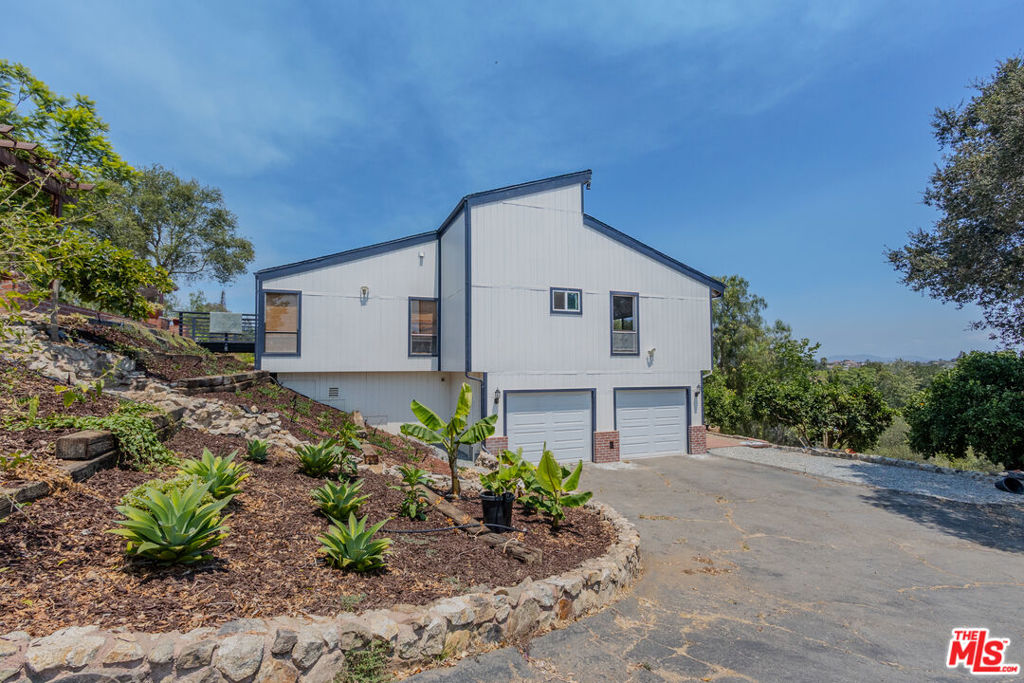335 Morro Hills Road Property Photo