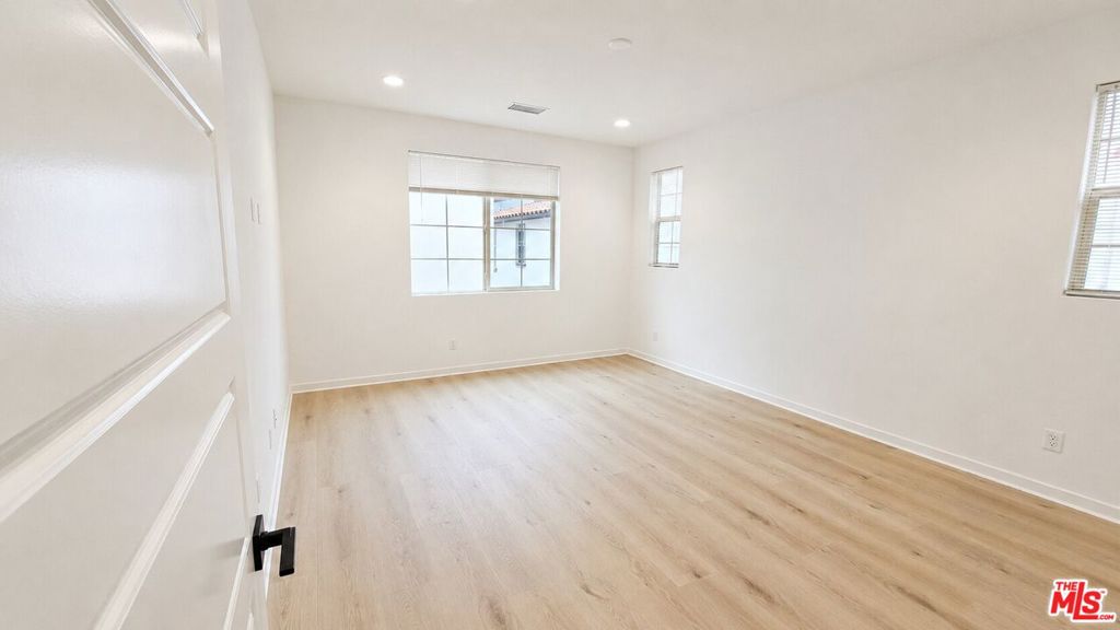 6972 Calla Lily Drive Property Photo 10