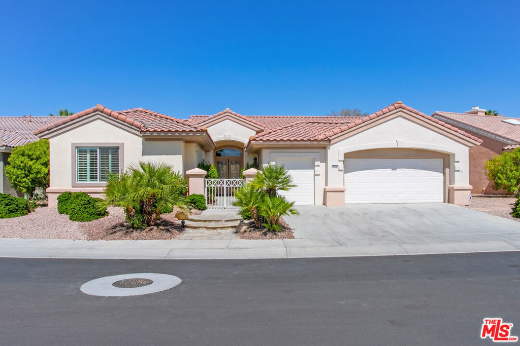 39314 Blossom Circle Property Photo 2