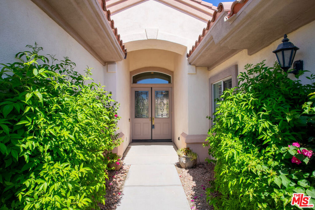 39314 Blossom Circle Property Photo 4