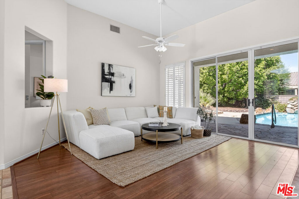 39314 Blossom Circle Property Photo 6