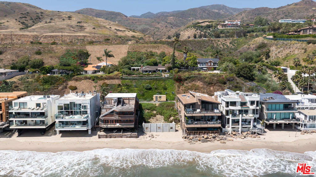 25260 Malibu Road Property Photo 10