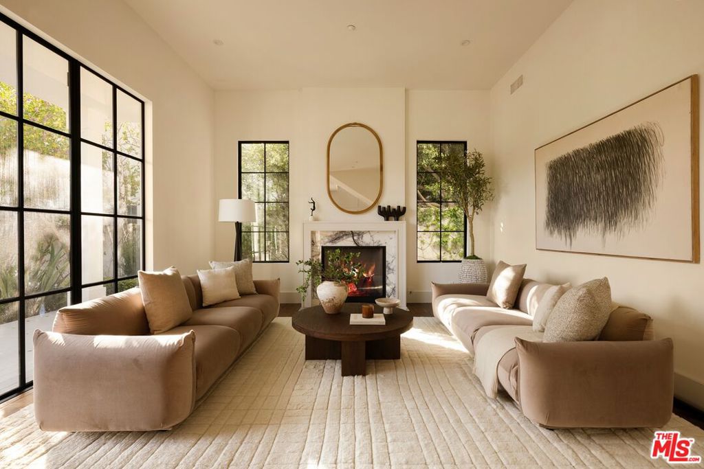 1459 Via Cresta Property Photo 4
