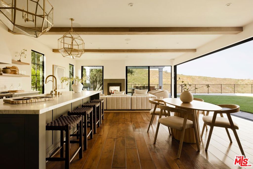 1459 Via Cresta Property Photo 6