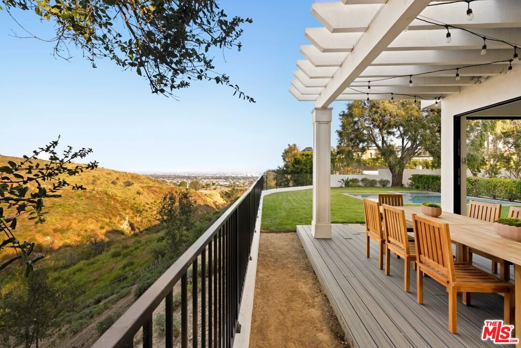 1459 Via Cresta Property Photo 27
