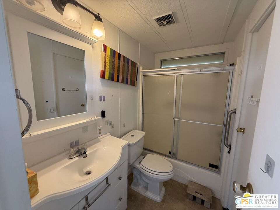 15500 Bubbling Wells Road 111 Property Photo 12