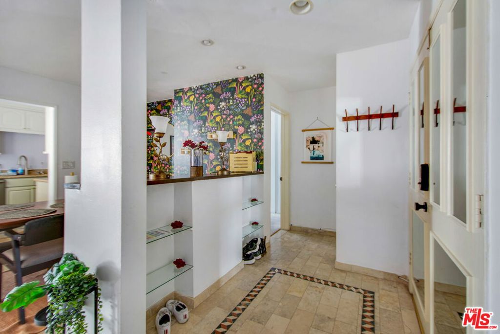 5651 Sumner Way 209 Property Photo 5