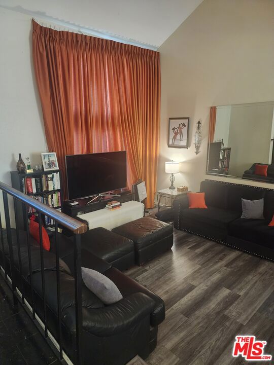 5456 Marjan Avenue Property Photo 3
