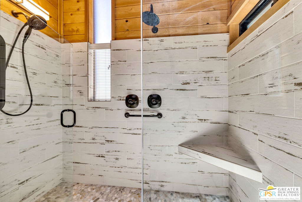24924 Fern Valley Road Property Photo 16