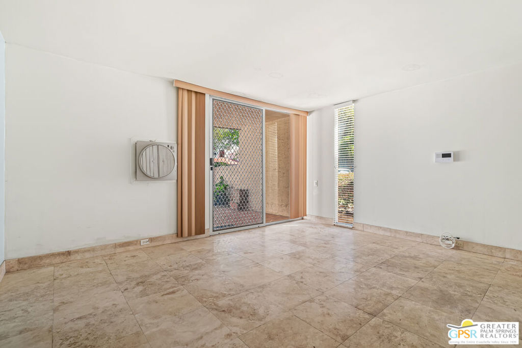 2527 N Whitewater Club Drive A Property Photo 25
