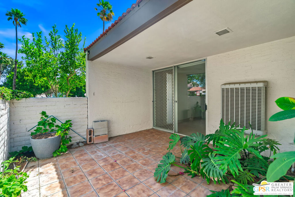 2527 N Whitewater Club Drive A Property Photo 30