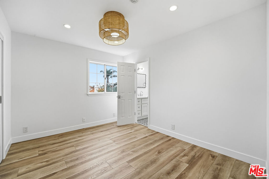 100 S Catalina Avenue A Property Photo 15