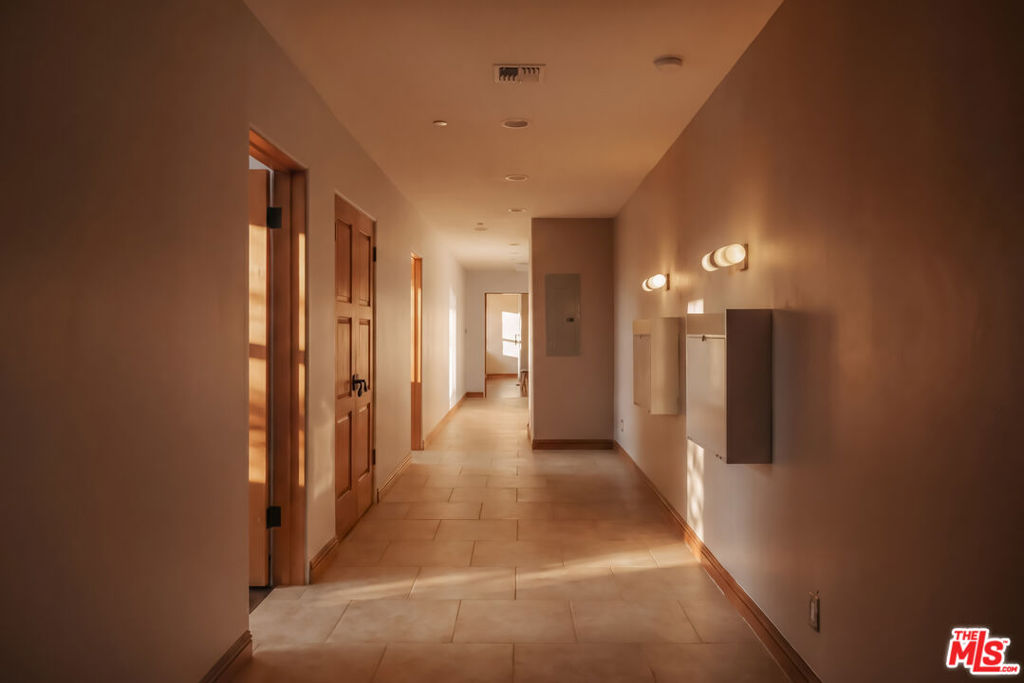 24410 Mulholland Highway Property Photo 16