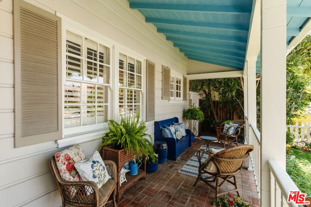 1502 S Crescent Heights Boulevard Property Photo 8