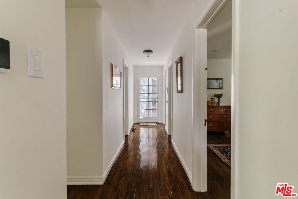 1502 S Crescent Heights Boulevard Property Photo 27