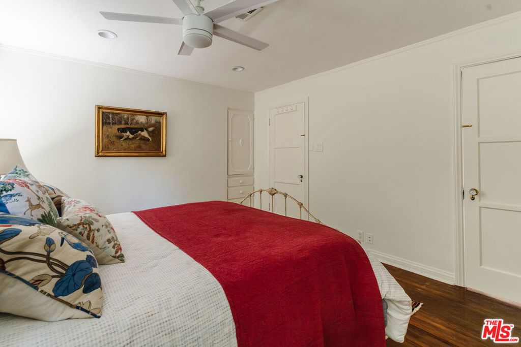 1502 S Crescent Heights Boulevard Property Photo 30