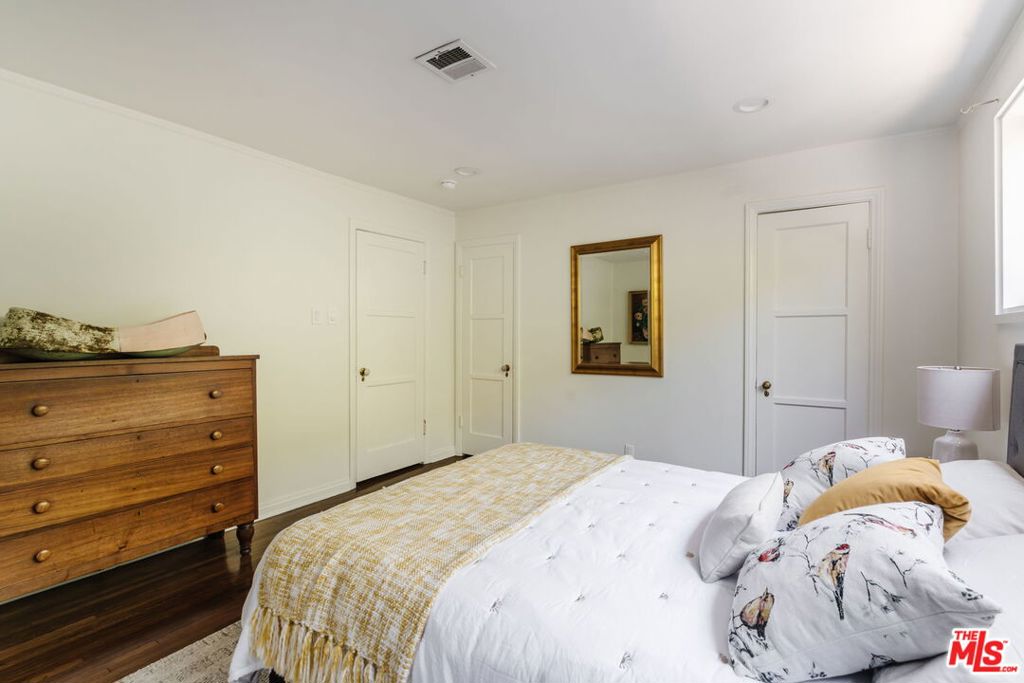 1502 S Crescent Heights Boulevard Property Photo 38