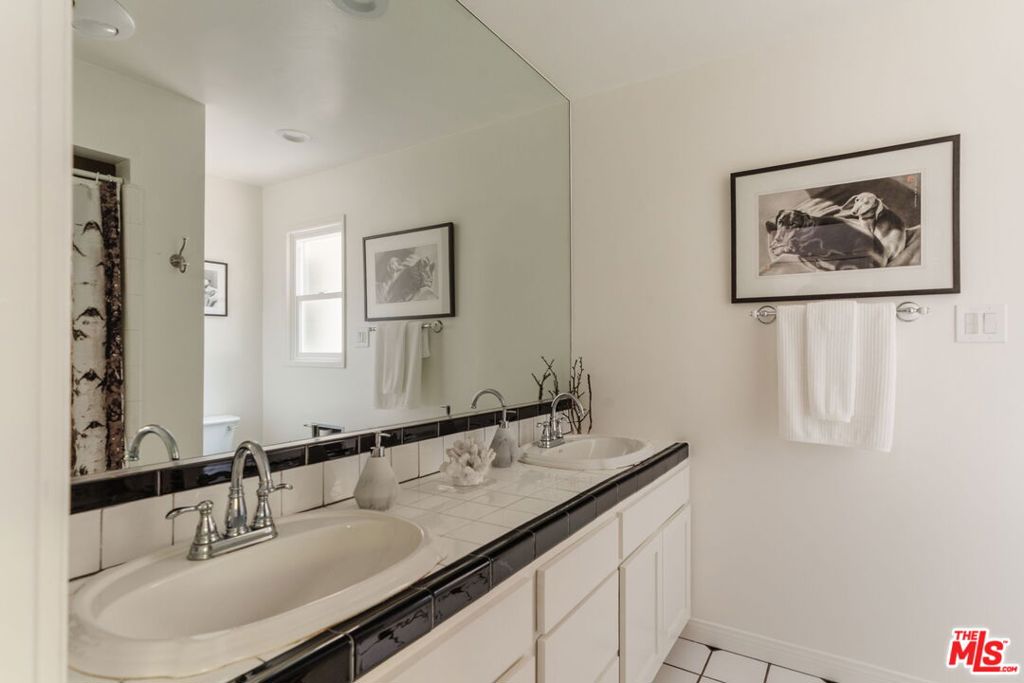 1502 S Crescent Heights Boulevard Property Photo 41