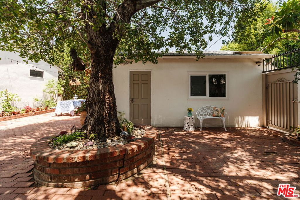 1502 S Crescent Heights Boulevard Property Photo 43