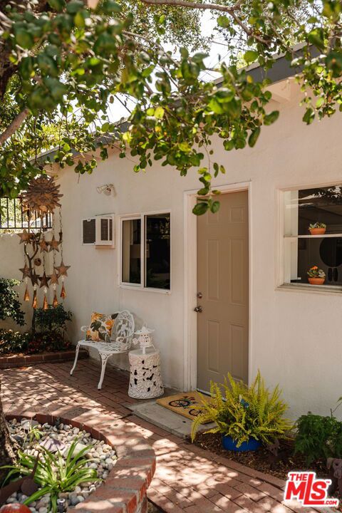 1502 S Crescent Heights Boulevard Property Photo 44
