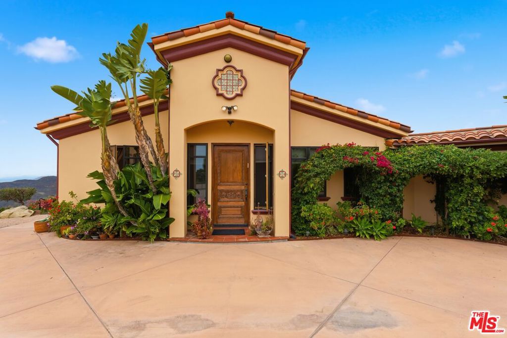10825 Pacific View Drive Property Photo 3