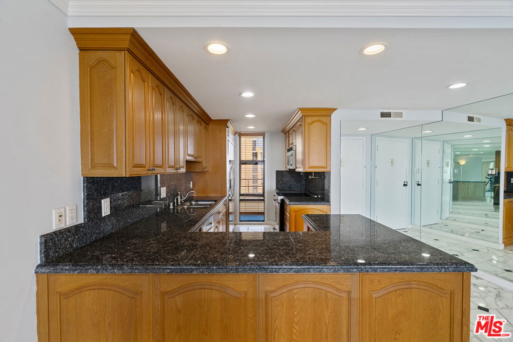 4314 Marina City Drive 1118 Property Photo 11