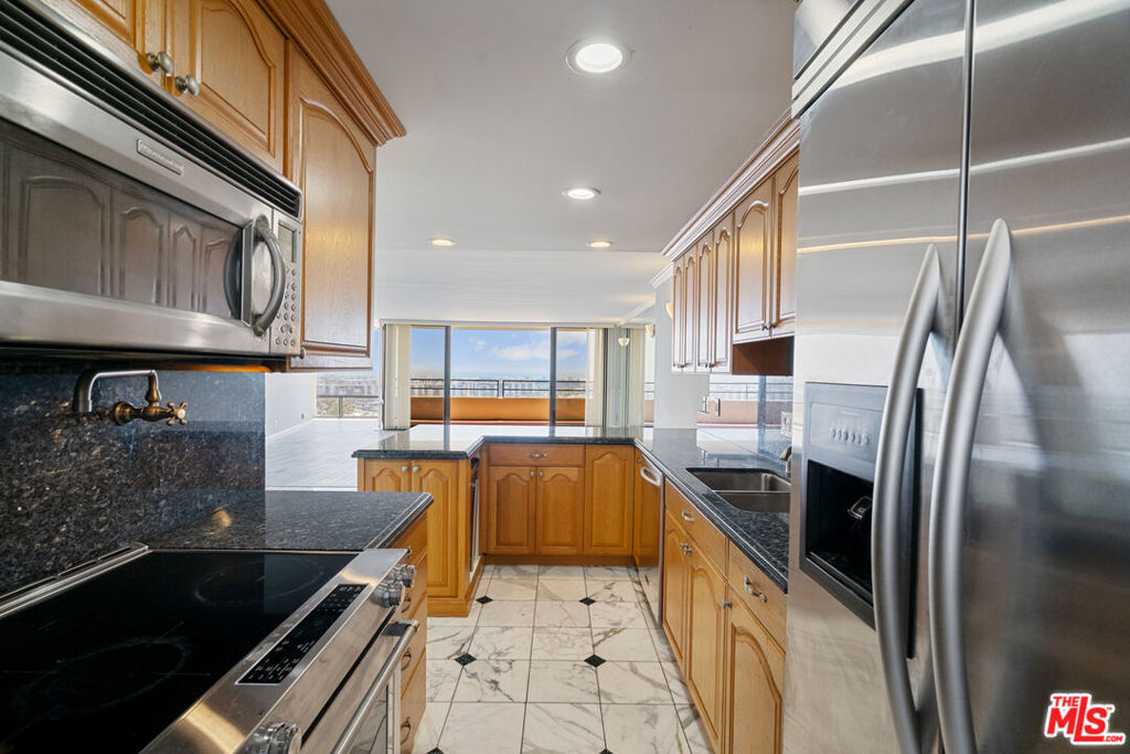 4314 Marina City Drive 1118 Property Photo 15