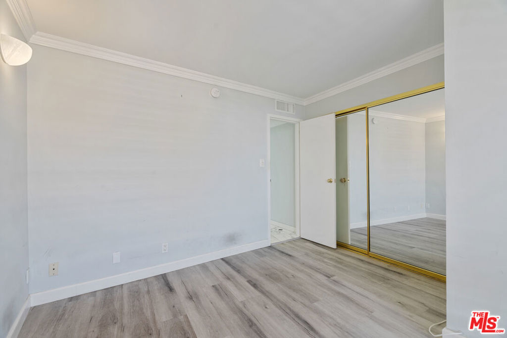 4314 Marina City Drive 1118 Property Photo 33