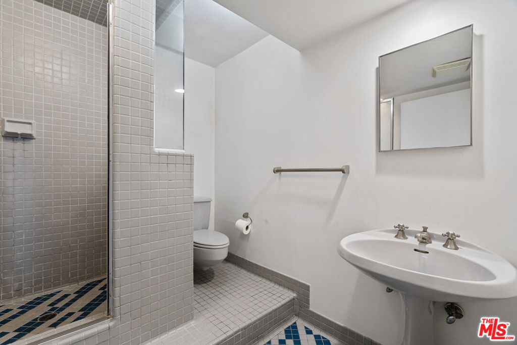 4314 Marina City Drive 1118 Property Photo 34
