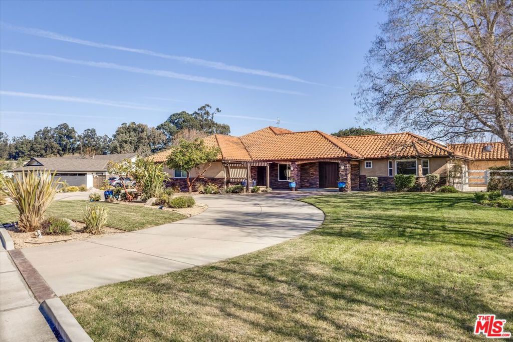 4828 Paint Horse Trail Property Photo 7