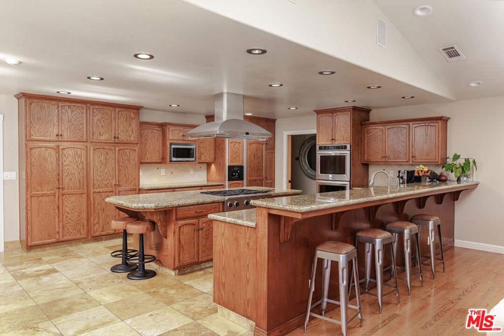 4828 Paint Horse Trail Property Photo 14