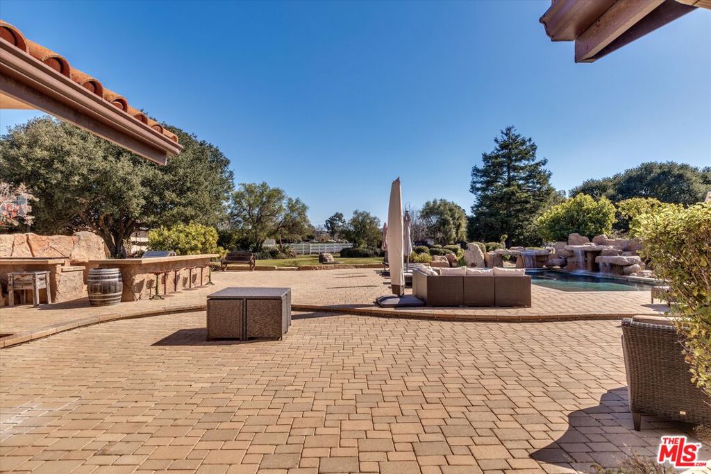 4828 Paint Horse Trail Property Photo 30