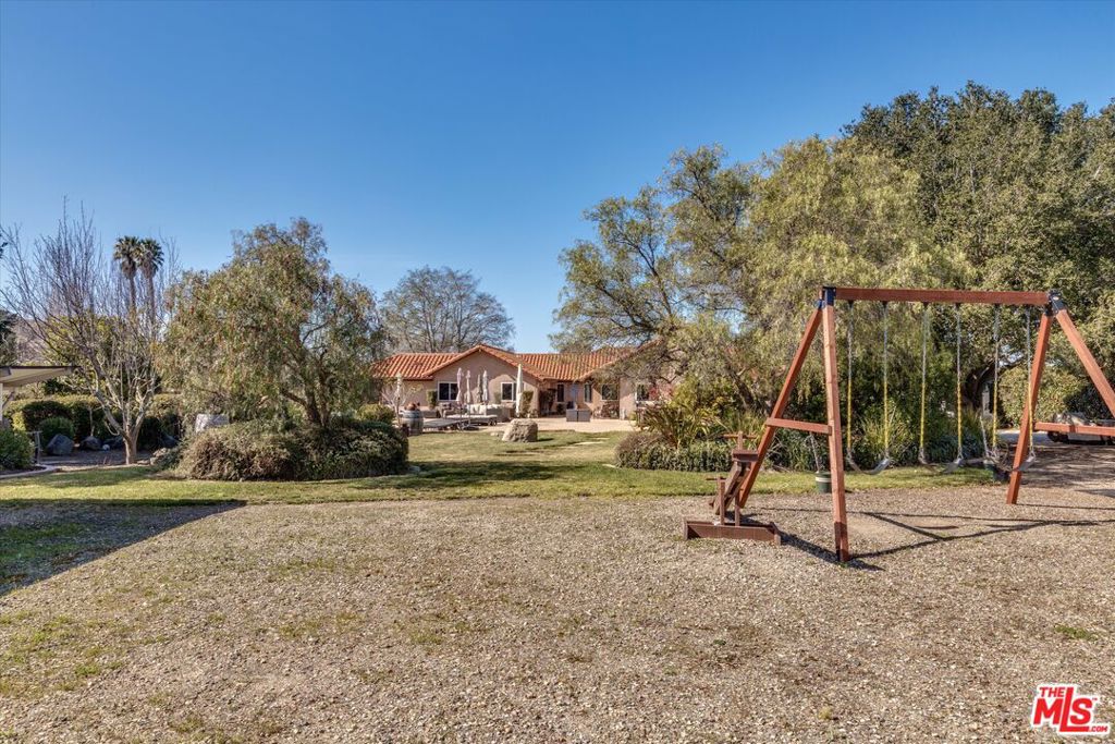 4828 Paint Horse Trail Property Photo 39