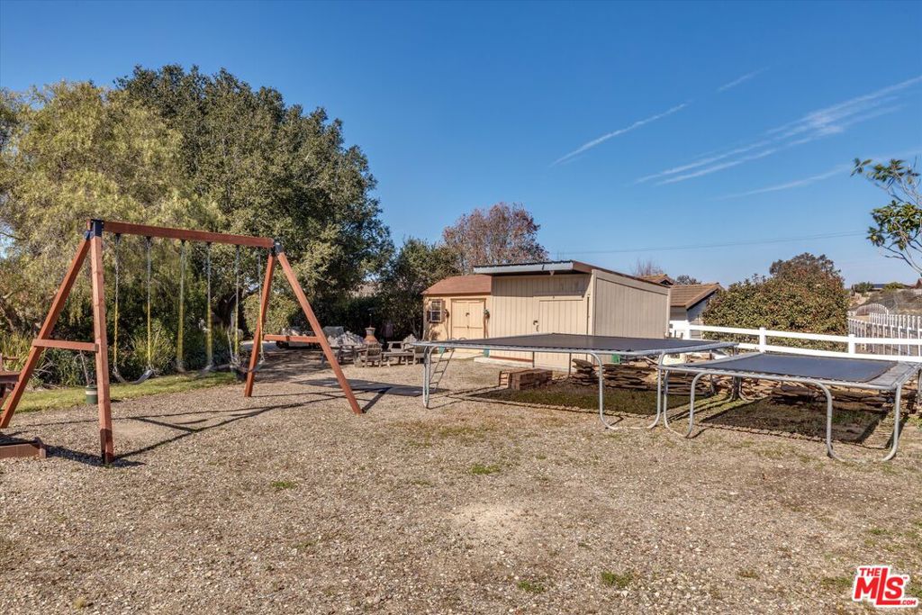 4828 Paint Horse Trail Property Photo 40