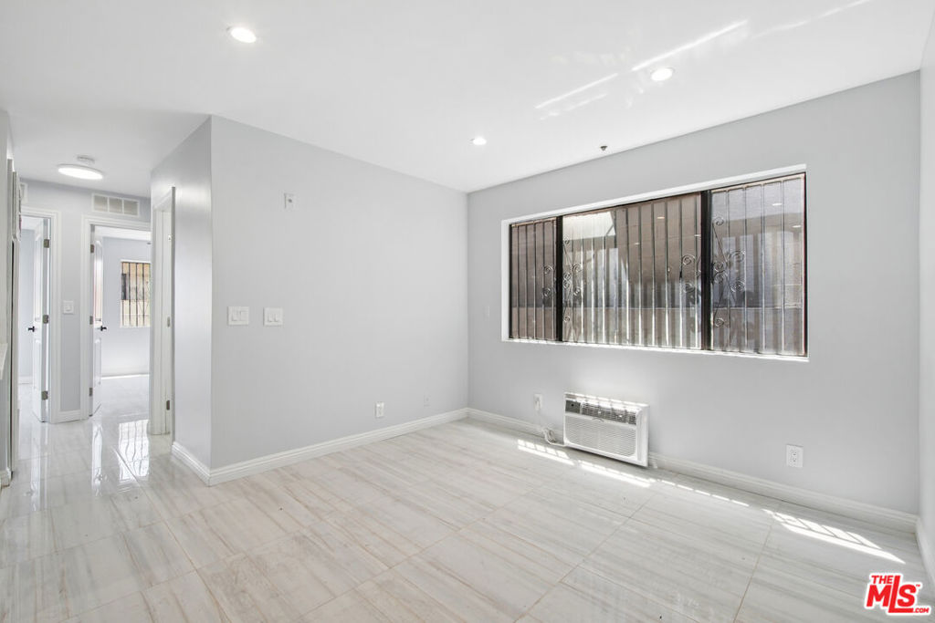852 N Bunker Hill Avenue 105 Property Photo 7