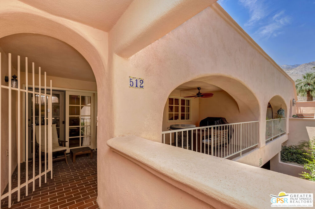 500 E Amado Road 512 Property Photo 3